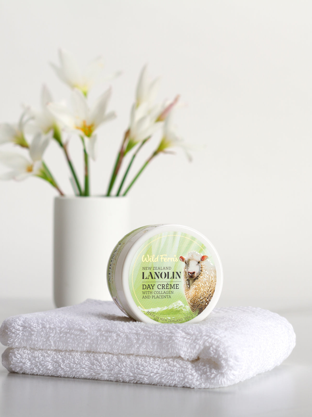 Lanolin Day Crème with Collagen and Placenta, 100g