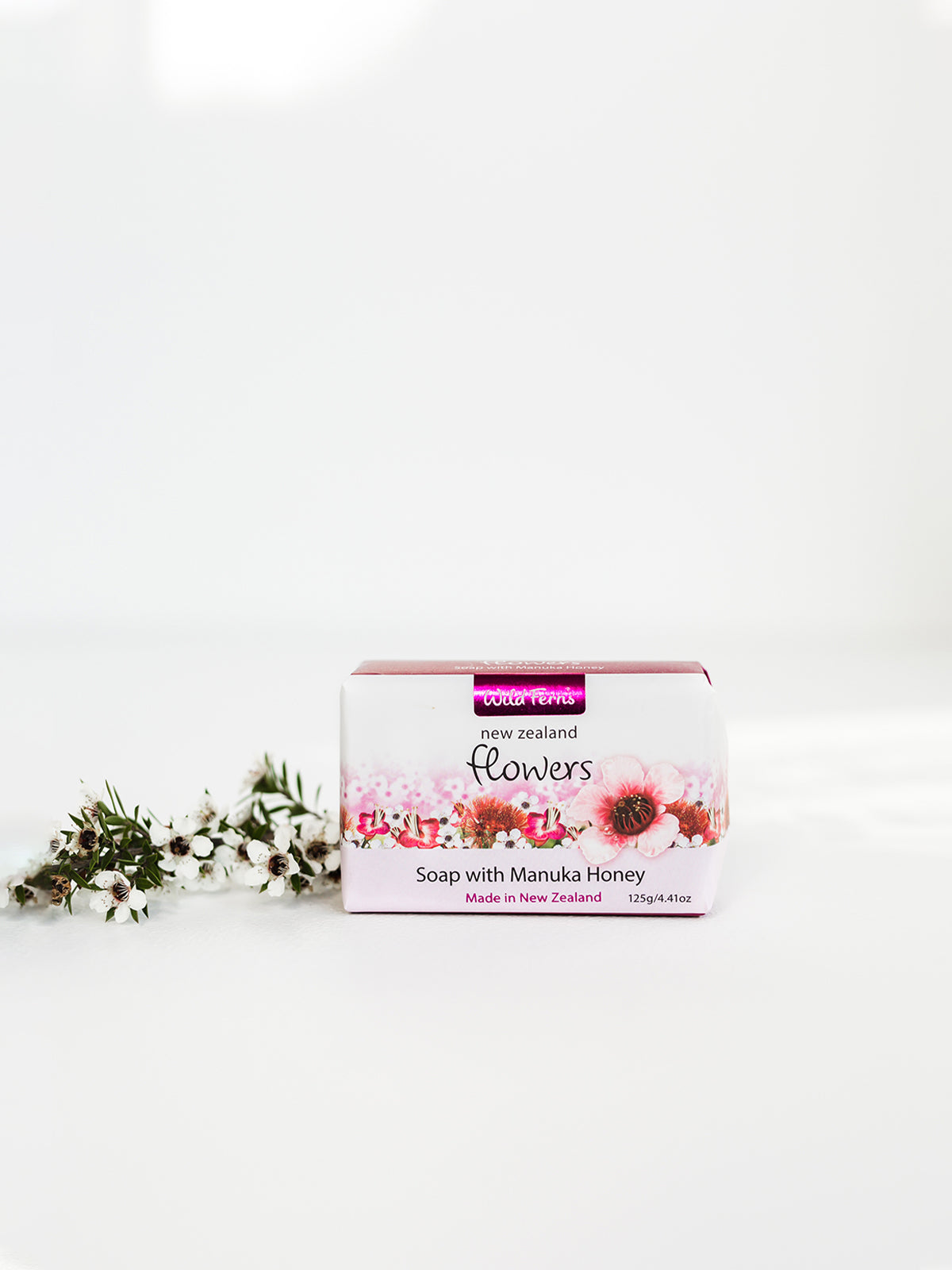 Wild Ferns Flowers Soap with Manuka Honey, 125g Lifestyle