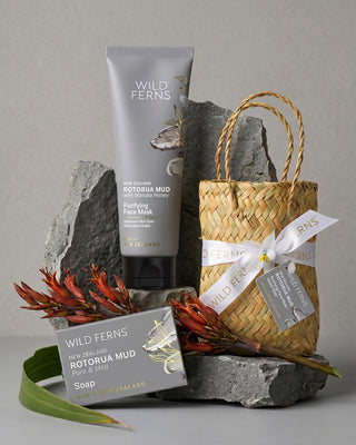 Rotorua Mud Woven Basket Gift Set