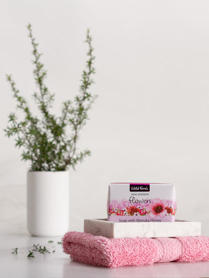 Wild Ferns Flowers Soap with Manuka Honey, 125g Lifestyle