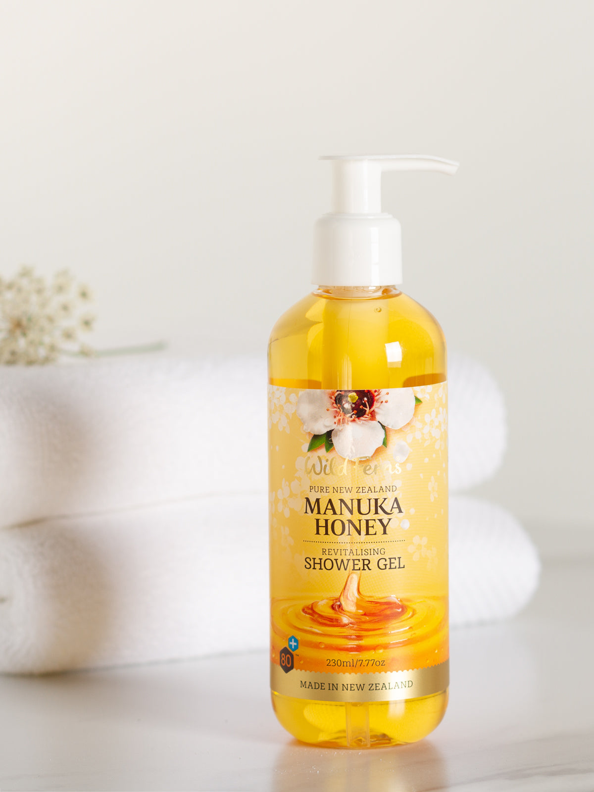 Wild Ferns Manuka Honey Revitalising Shower Gel, 230ml Lifestyle 2